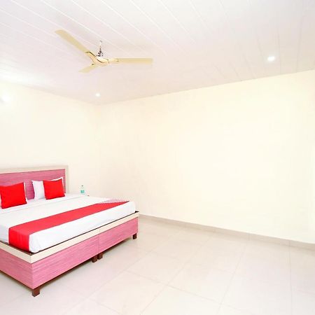 Oyo Flagship Armaan Resort Shāhpur Esterno foto