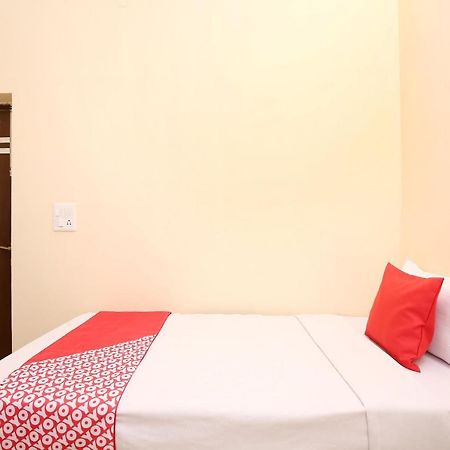 Oyo Flagship Armaan Resort Shāhpur Esterno foto