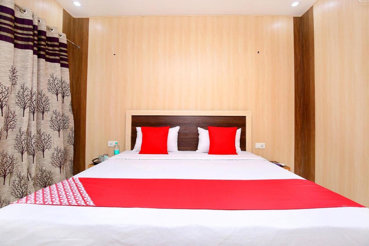 Oyo Flagship Armaan Resort Shāhpur Esterno foto